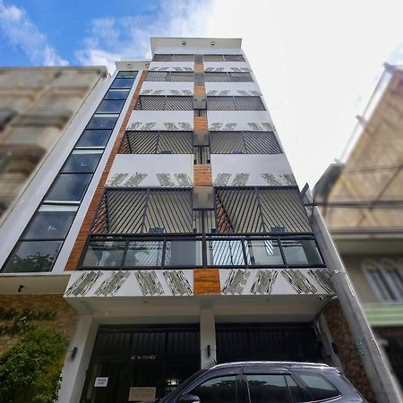 Oyo 848 Dona Aurora Condotel Кесон-Сіті Екстер'єр фото
