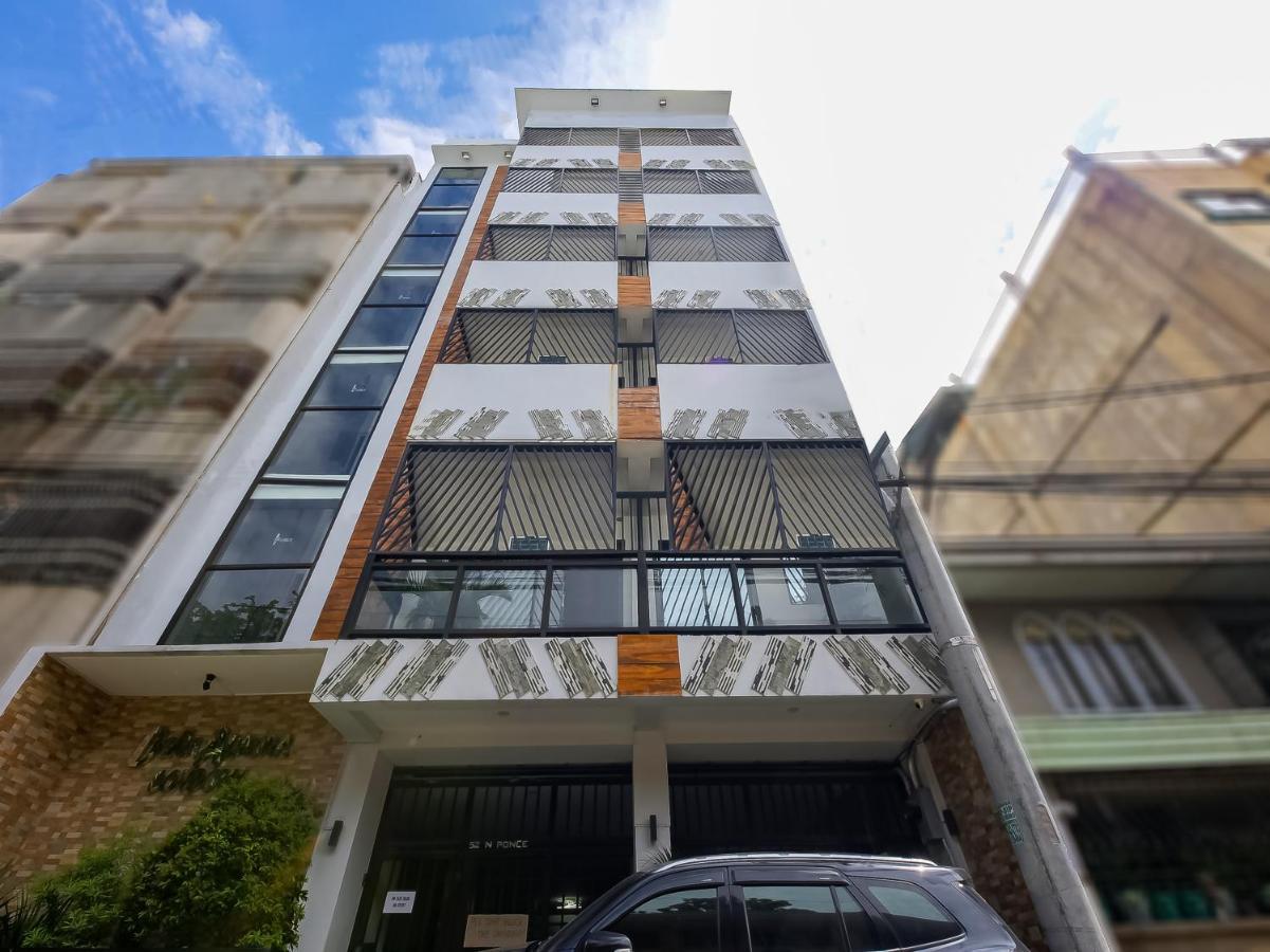 Oyo 848 Dona Aurora Condotel Кесон-Сіті Екстер'єр фото