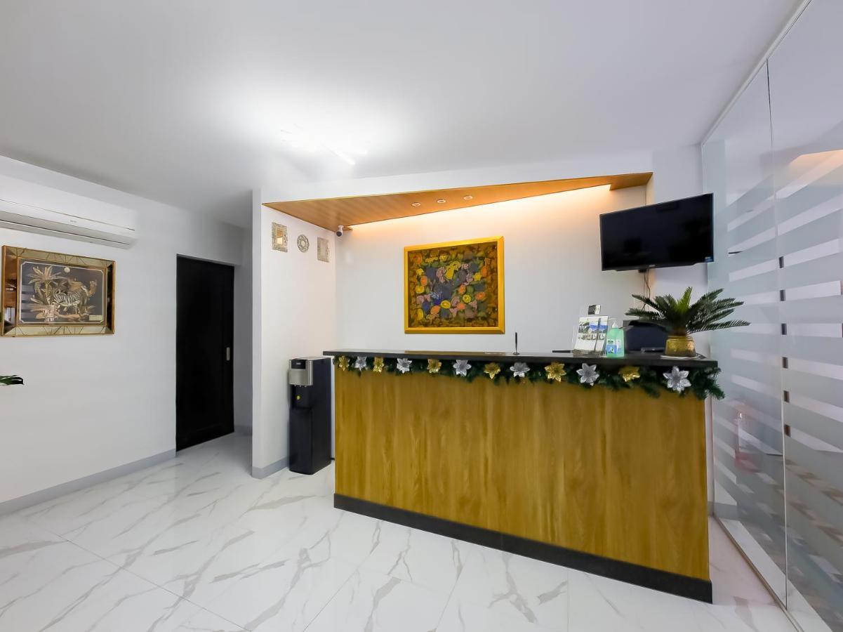 Oyo 848 Dona Aurora Condotel Кесон-Сіті Екстер'єр фото